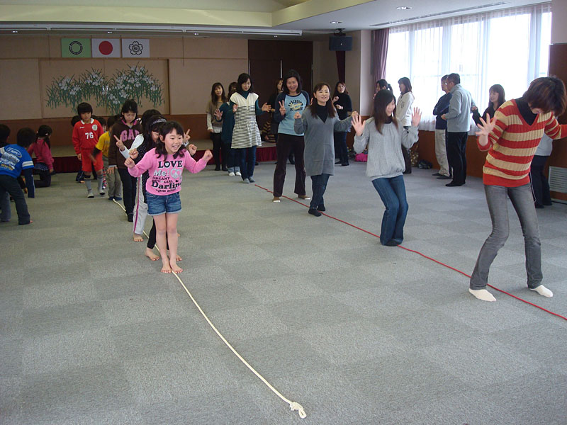 親子体操教室(関市立桜ヶ丘小学校 PTA家庭教育学級)