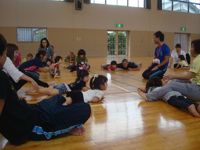 親子体操教室(大垣市立牧田保育園)
