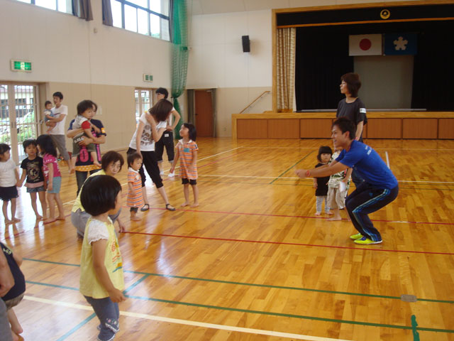 親子体操教室(大垣市立牧田保育園)