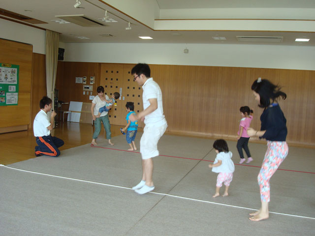 親子体操教室(知多市ファミリーサポート交流会)