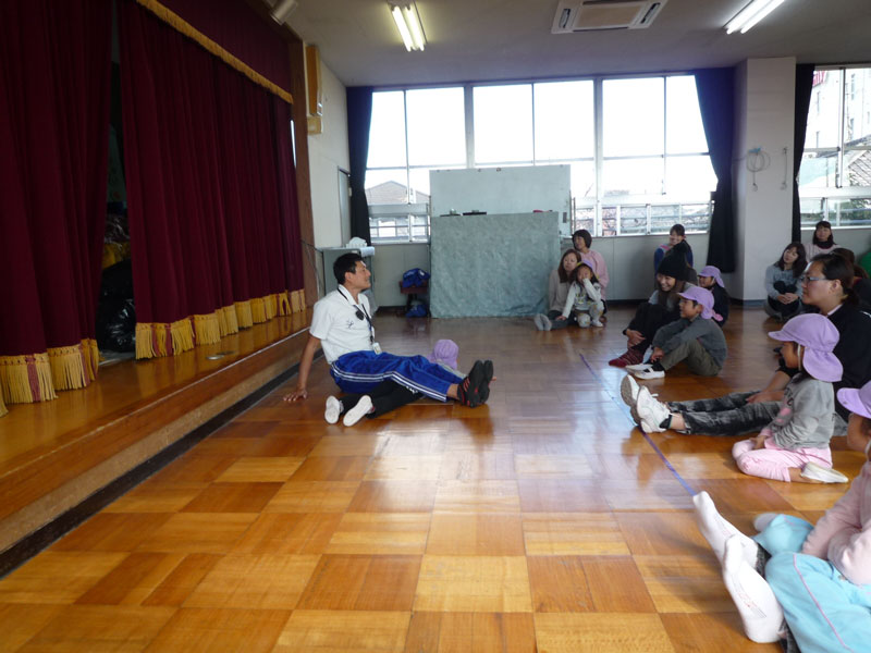 親子体操教室(大垣市立ゆりかご保育園)