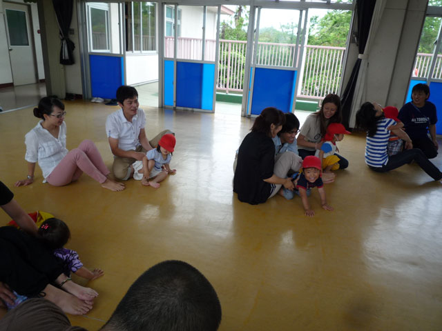 親子体操教室(大垣市立かさぎ保育園)