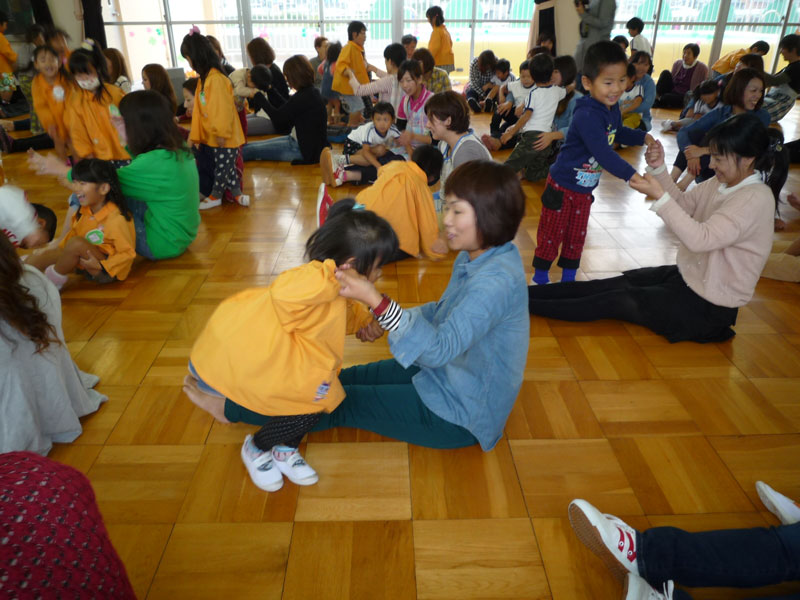 親子体操教室(山県市立富岡保育園)