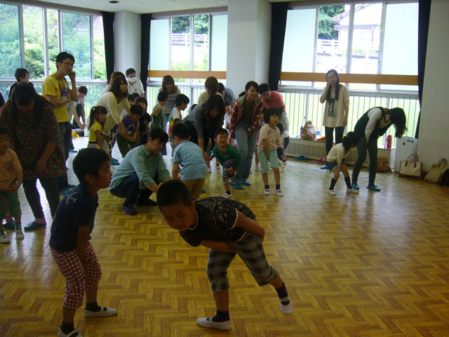 親子体操教室(山県市立みやま保育園)