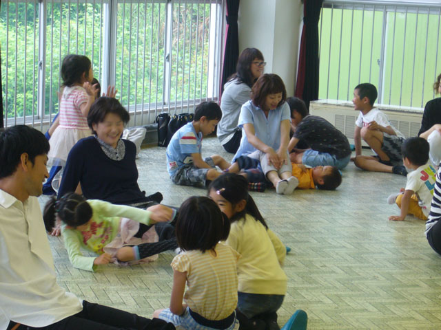 親子体操教室(山県市立みやま保育園)