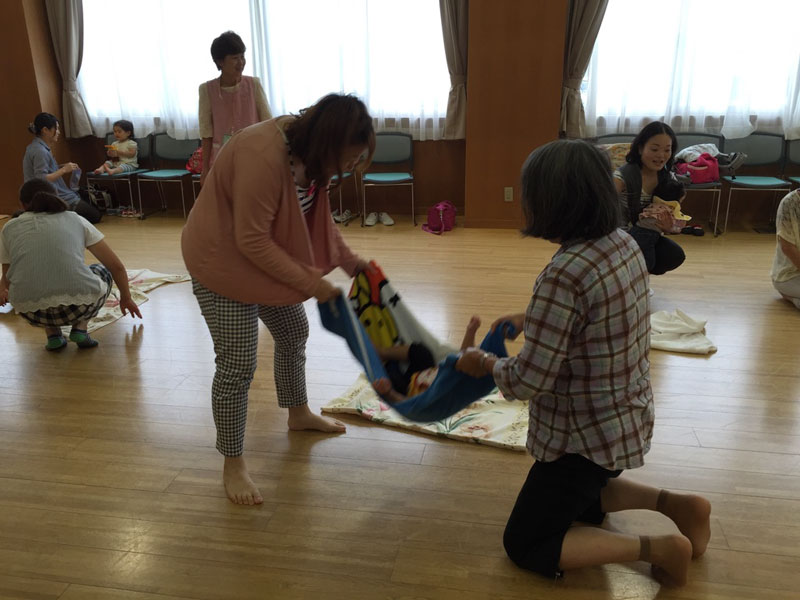 未就園児親子体操教室(知多市子育て支援センター)