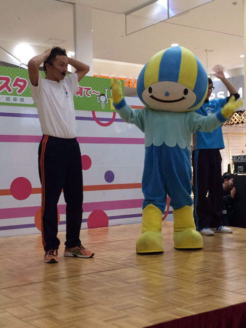 イオン各務原店 親子体操(第三回岐阜キッズフェスタ)