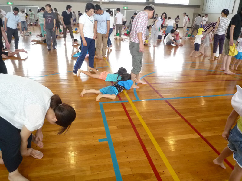 親子体操教室(大垣ひかり保育園)