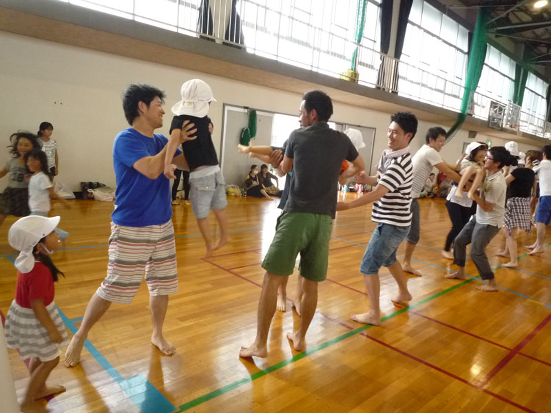 親子体操教室(大垣ひかり保育園)