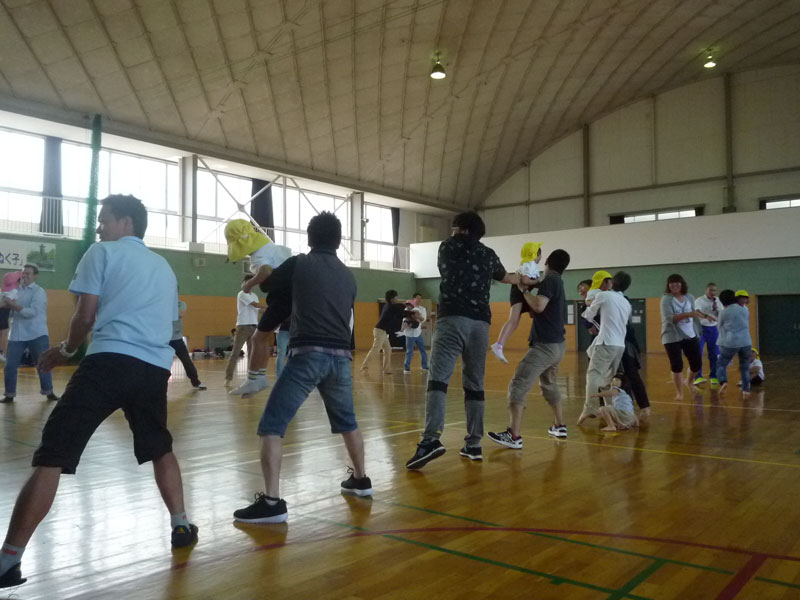 親子体操教室(大垣市立西幼稚園)