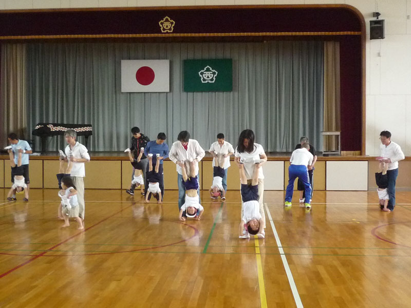 親子体操教室(大垣市立西幼稚園)