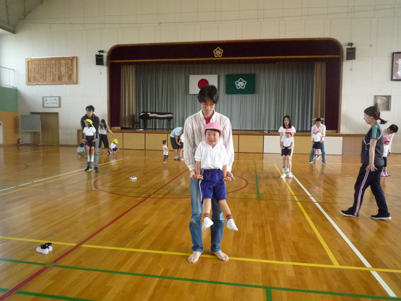 親子体操教室(大垣市立西幼稚園)