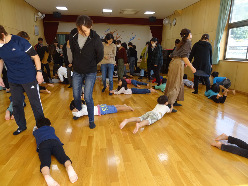 親子体操教室(関市富野保育園)