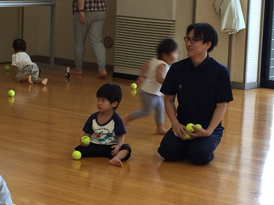 未就園児親子体操教室(大垣市立南部子育て支援センター「ホリパパサロン」)