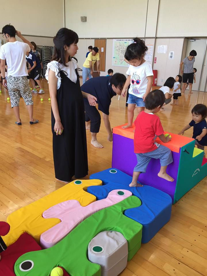 未就園児親子体操教室(大垣市立南部子育て支援センター「ホリパパサロン」)