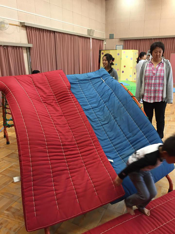 ふれあい親子あそび(大垣市立三城保育園)