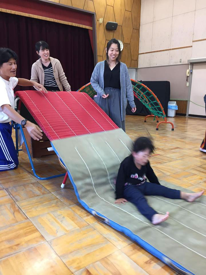 ふれあい親子あそび(大垣市立三城保育園)