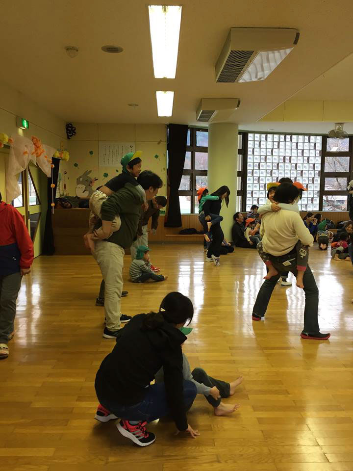 親子体操教室(下呂市立わかばこども園)