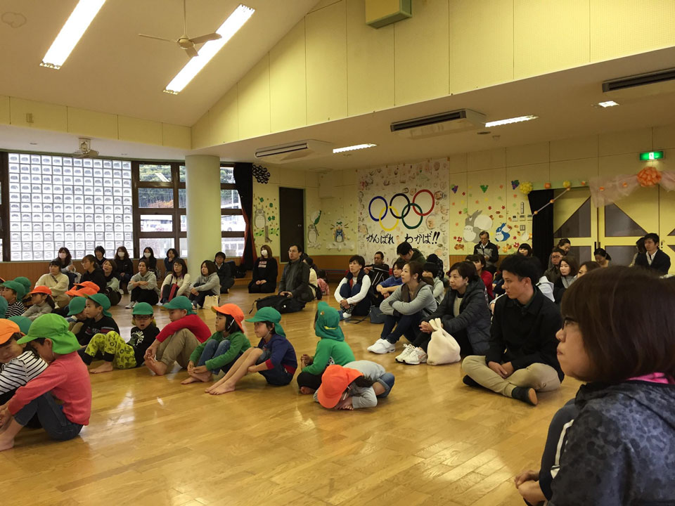 親子体操教室(下呂市立わかばこども園)