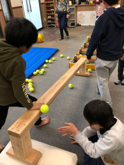 運動療育指導者講習&運動療育レッスン(放課後等デイサービスPOCCO)