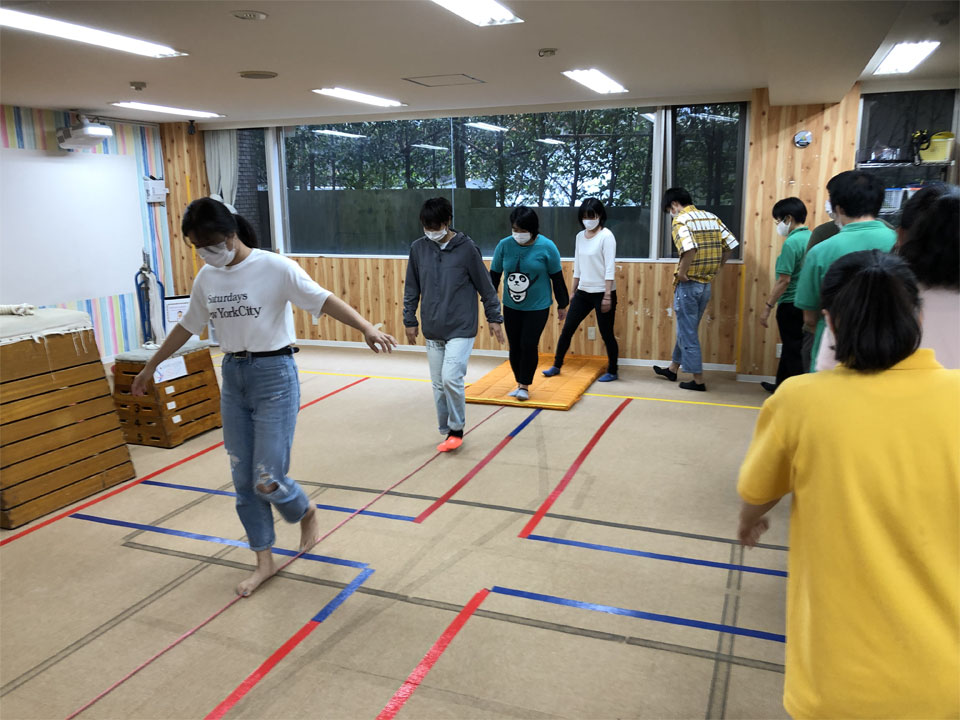 運動療育レッスン(ホップステップ)