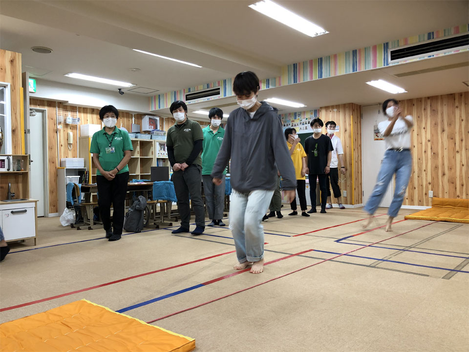 運動療育レッスン(ホップステップ)