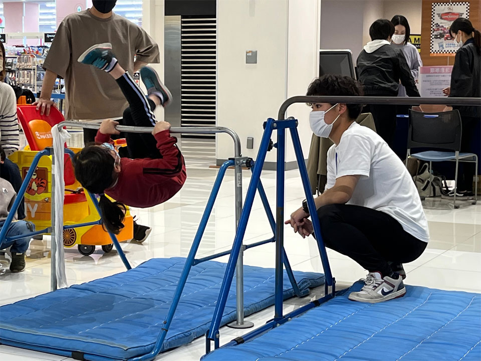 イオンモール津南 逆上がり教室