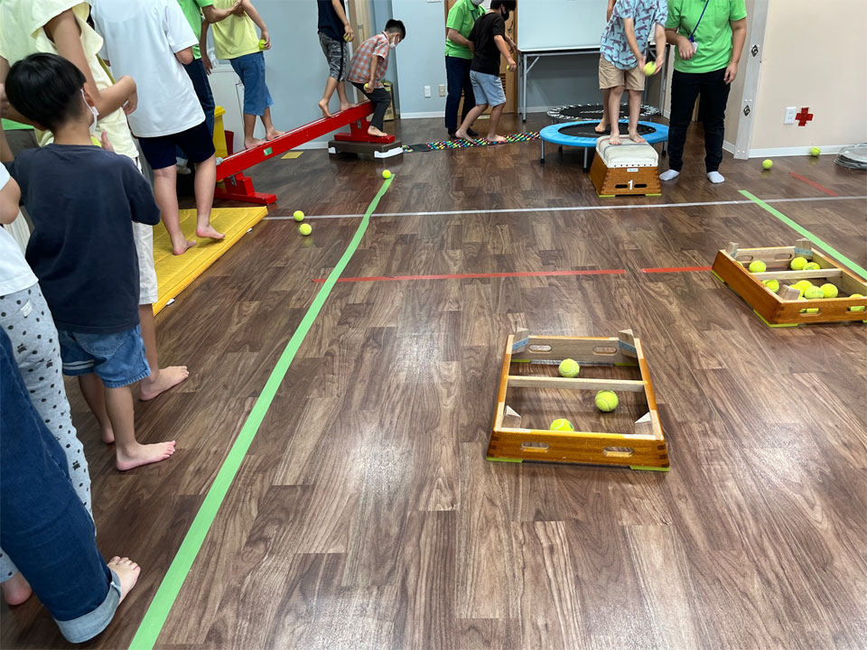 運動療育レッスン（放課後等デイサービス アットすまいる）