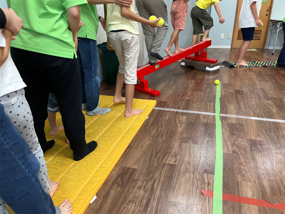 運動療育レッスン（放課後等デイサービス アットすまいる）