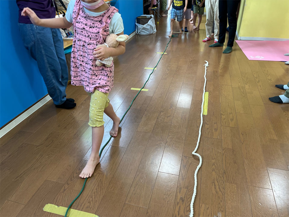 運動療育レッスン（放課後等デイサービス アットすまいる）