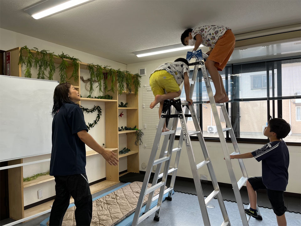 運動療育レッスン(放課後等デイサービス とんぼっく)