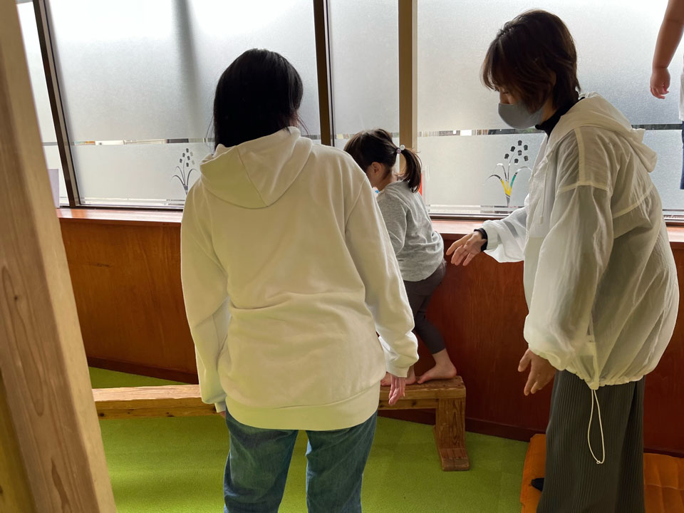 運動療育レッスン(放課後等デイサービス モッピー)