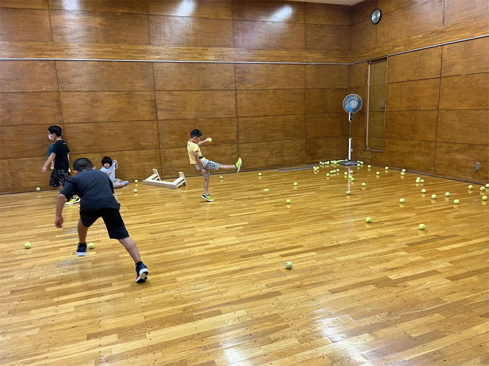 運動療育レッスン(放課後等デイサービス ららら・らんど)