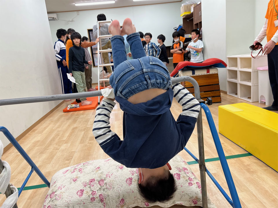 運動療育レッスン(放課後等デイサービス アットすまいる)