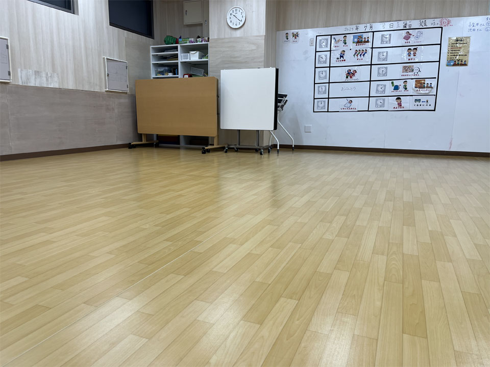 ^È烌bXiی㓙fCT[rX gmGj