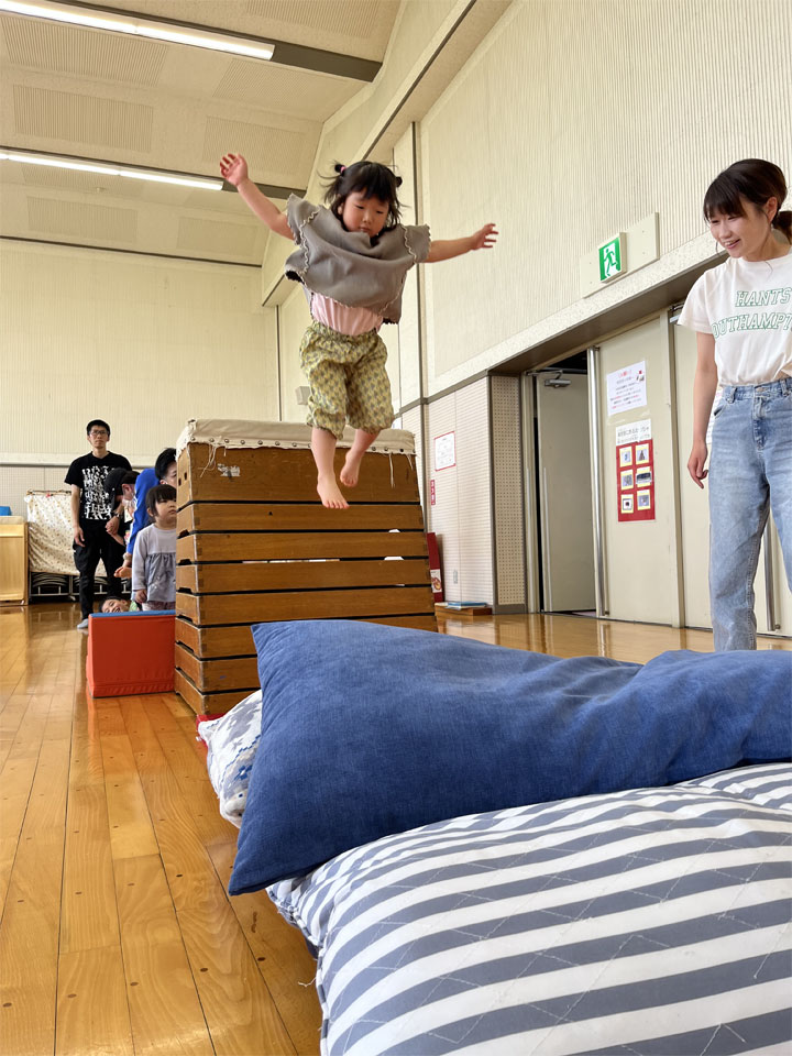 親子ふれあい運動あそび(大垣市児童館)