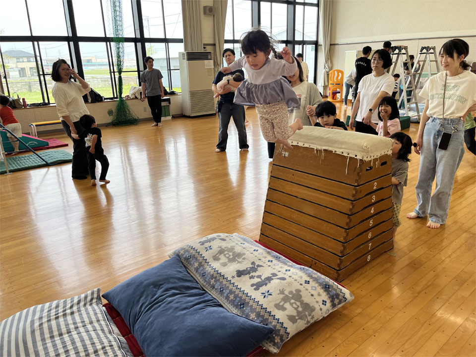 親子ふれあい運動あそび(大垣市児童館)