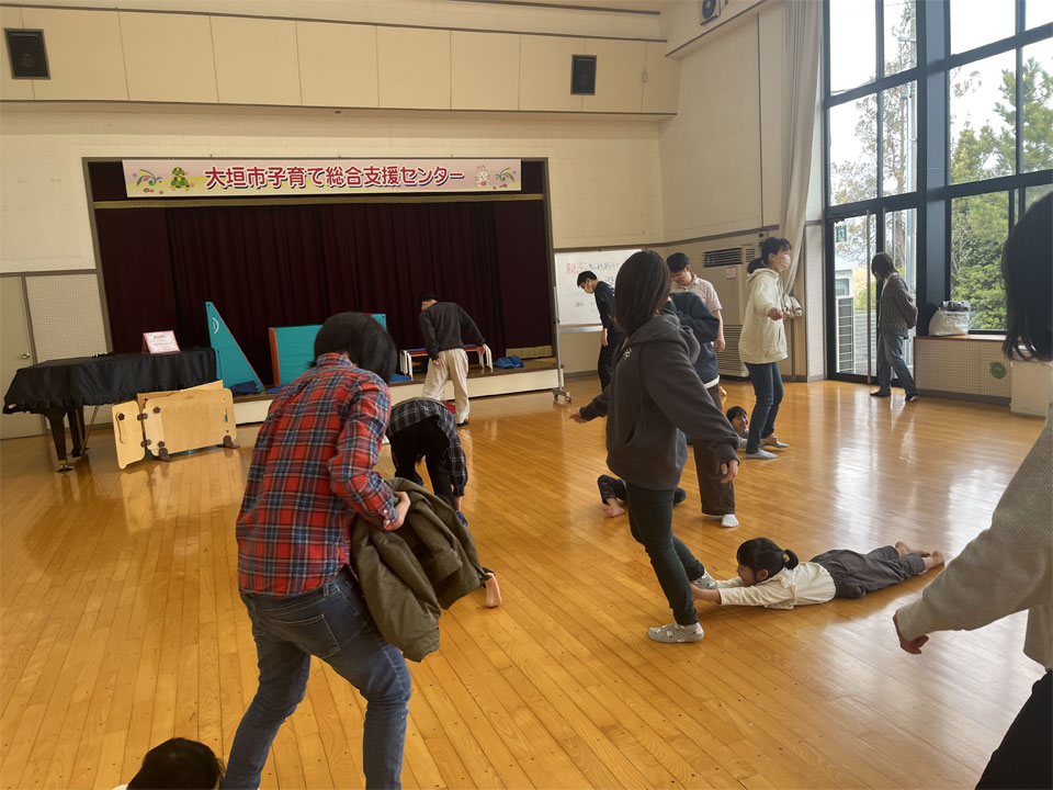 親子ふれあい運動あそび(大垣市児童館)