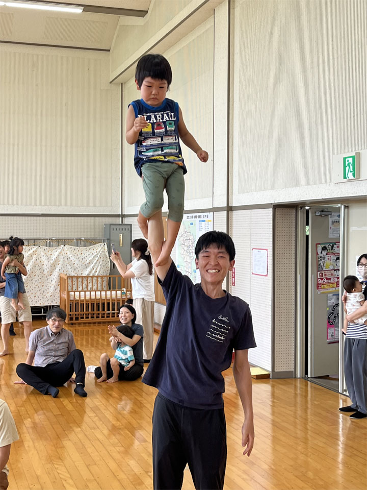 親子ふれあい運動あそび(大垣市児童館)