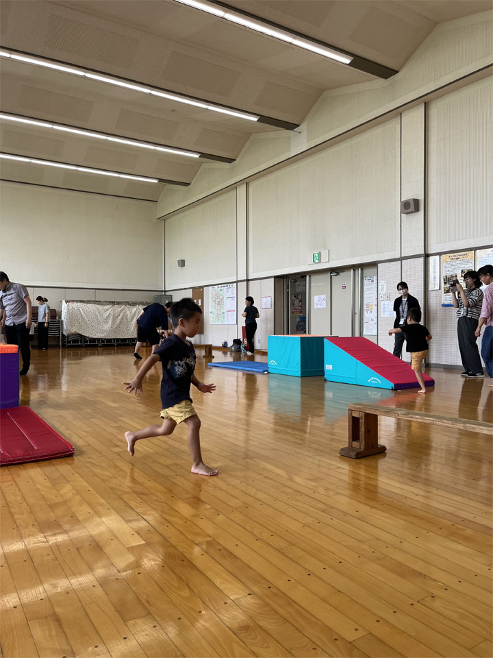 親子ふれあい運動あそび(大垣市児童館)