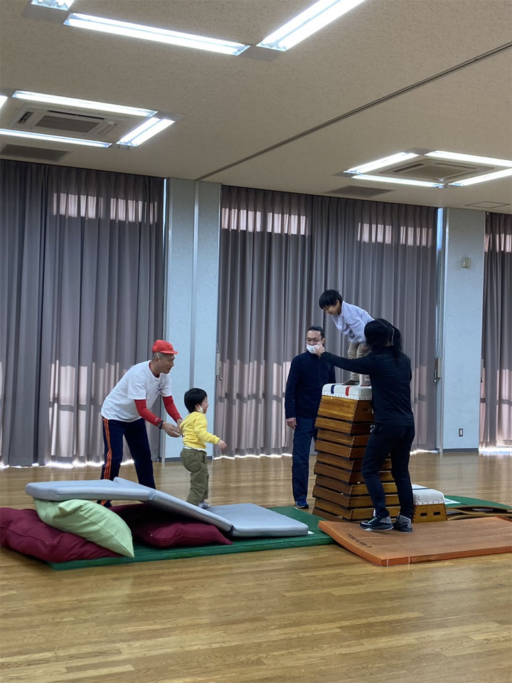 ^È烌bXiی㓙fCT[rX ~CLbYAJf~[j