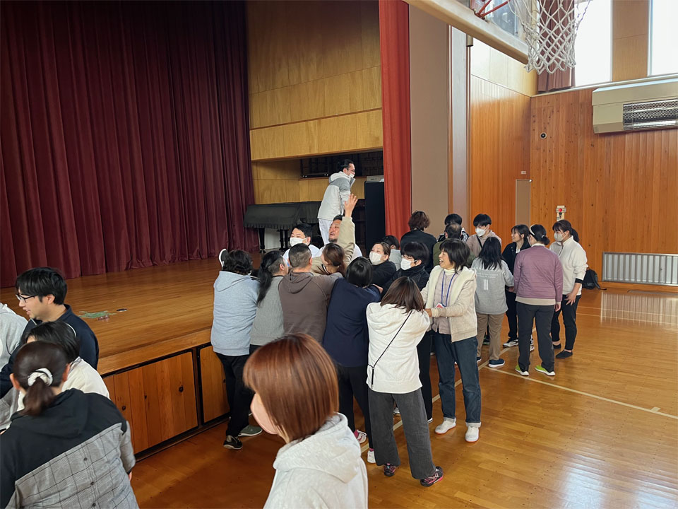 ^È烌bXiی㓙fCT[rX ~CLbYAJf~[j