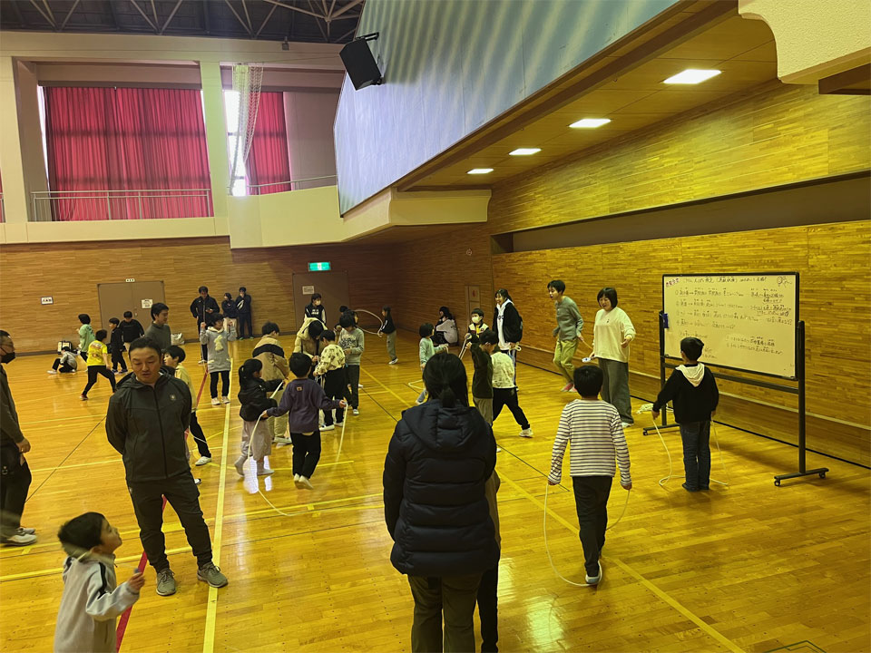 ^È烌bXiی㓙fCT[rX ~CLbYAJf~[j