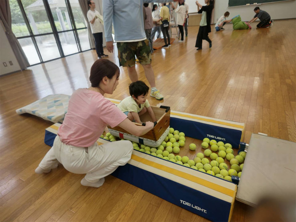 ^È烌bXiی㓙fCT[rX ~CLbYAJf~[j