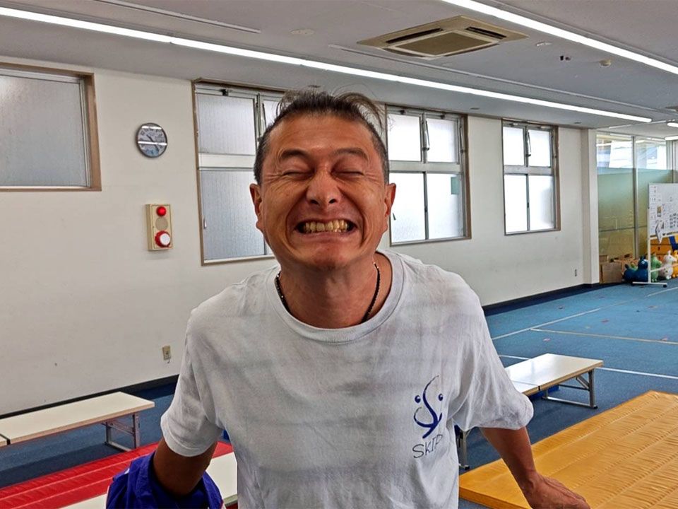 ^È烌bXiی㓙fCT[rX ~CLbYAJf~[j