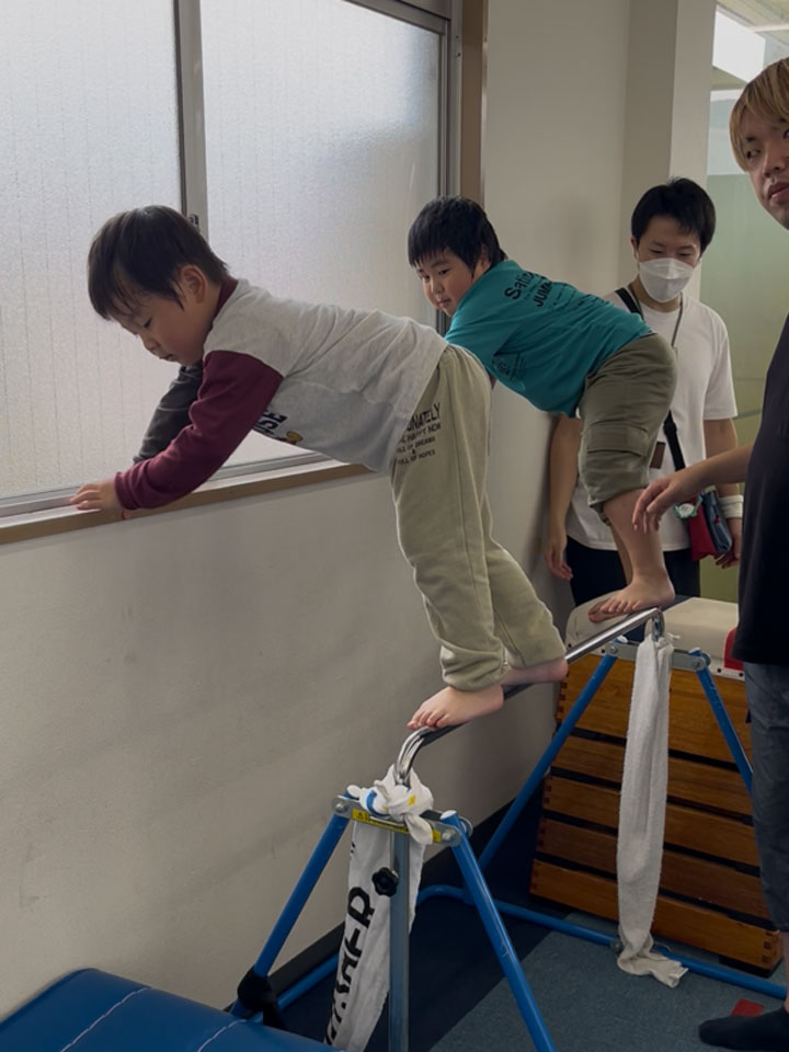 ^È烌bXiی㓙fCT[rX ~CLbYAJf~[j