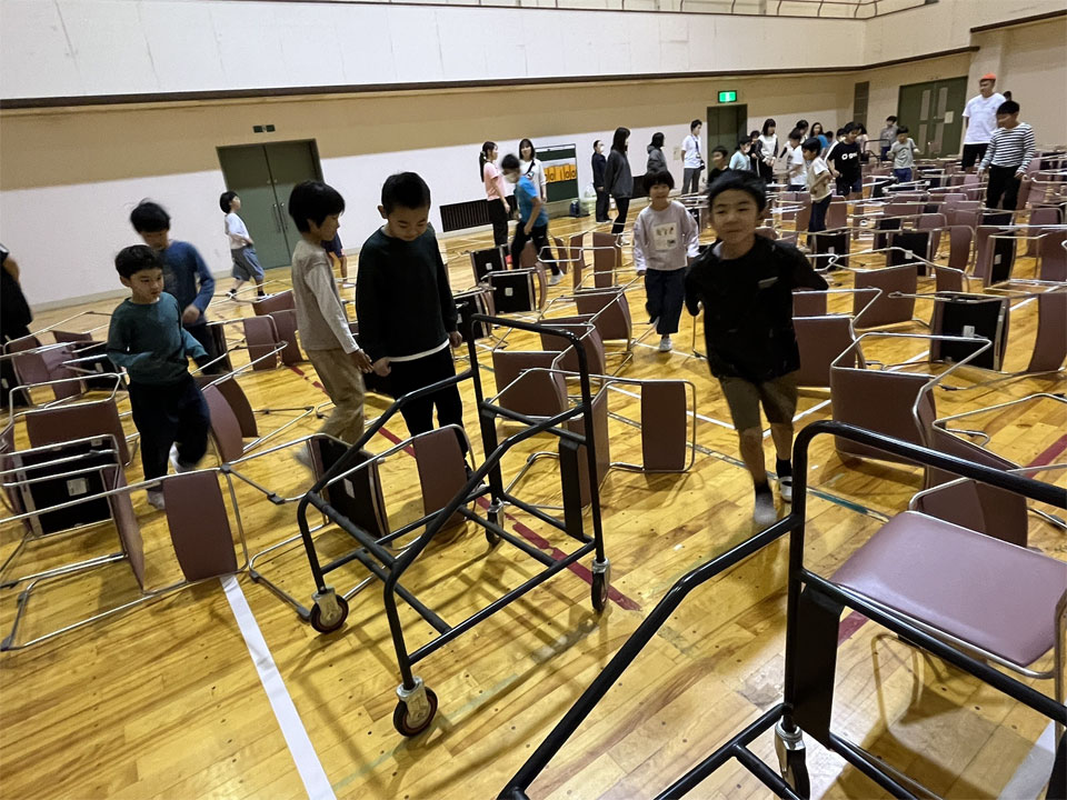 ^È烌bXiی㓙fCT[rX ~CLbYAJf~[j